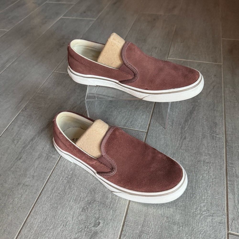 Eddie Bauer Women's Burgundy Suede Leather Slip-On Sneakers Sz. 7.5